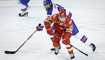 Ponúkne draft do NHL nevšedný príbeh? Otec môže vybrať vlastného syna, ktorý patrí k najväčším talentom