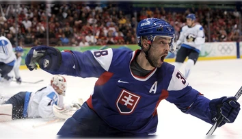 V srdciach fanúšikov bude žiť navždy. Legendárny Pavol Demitra by oslávil 50. narodeniny