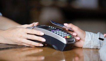 Dve z bánk plánujú veľké odstávky. Pozrite si, ktoré služby budú nedostupné