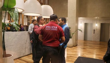 V prípade smrti Liama Paynea obvinili troch ľudí. Vyšetrovatelia samovraždu vylúčili