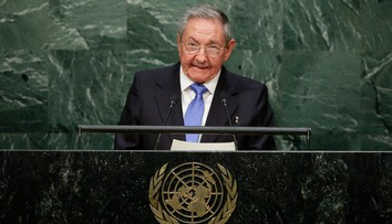 Twitter zablokoval účty Raúlovi Castrovi, jeho dcére i novinárom