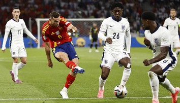 FOTO+VIDEO: Španielsko po dominantných výkonoch oslavuje historický titul, anglické prekliatie na Eure trvá ďalej