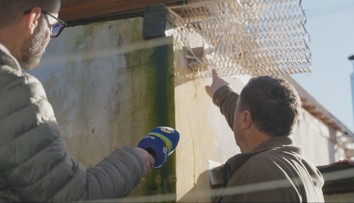 Manželia tvrdia, že ich sused roky sleduje. Kamery im vraj mieria do kúpeľne či spálne, no na polícii neuspeli