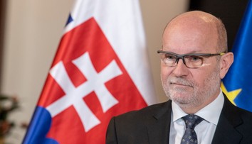 Káčer končí aj u Demokratov. Hegerovo vystúpenie vo verejnoprávnej televízii bolo poslednou kvapkou