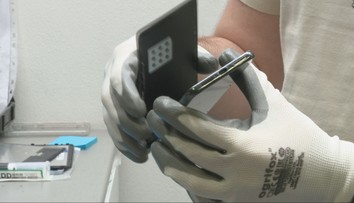 Mobilné telefóny čaká revolúcia. Batérie si budete môcť vymeniť aj bez servisu, EÚ si od toho sľubuje menej odpadu