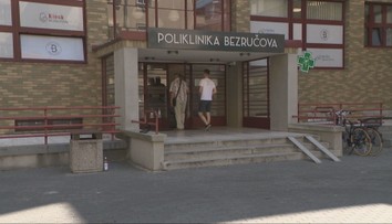 Vozíčkari či rodičia s deťmi majú problém dostať sa k lekárovi. Polovica zdravotníckych zariadení nie je bezbariérová