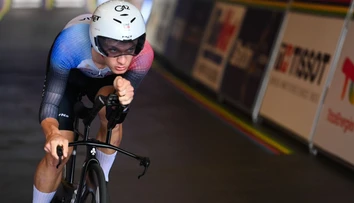 Mohol ísť do tímu s Pogačarom, no rozhodol sa inak. Talent z Brezna už v devätnástich mieri medzi elitu (rozhovor)
