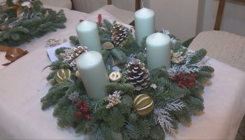 Budúcu nedeľu zapálime prvú sviečku. Ukážeme vám, ako si sami viete vytvoriť adventný veniec