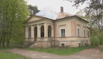 Kedysi „slovenské Karlove Vary“, dnes ruina. Slávne kúpele môžu znovu ožiť