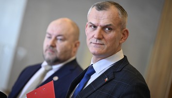 Rebel z Hlasu opúšťa stranu a pridáva sa k Huliakovi