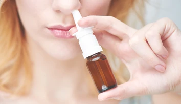 Neviditeľné riziko: Prečo môžu nosové spreje viac uškodiť než pomôcť?
