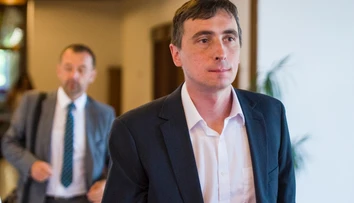 Na ministerstve sa ohrial len pár dní. Na odchode je prvý štátny tajomník