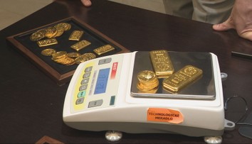 Zlato je na maxime, unca stojí tisíce eur. Expert varuje, prečo sa neoplatí investovať do šperkov