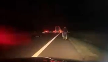 VIDEO: Od tragédie ho delil jeden zlý pohyb. Cyklista išiel v tme priamo po diaľnici D2
