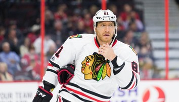 Krvavé začiatky Hossovej kariéry v NHL. Slovák takmer pripravil o oko draftovú jednotku