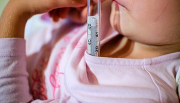 Dieťa má teplotu? Lekárka varuje pred častou chybou, mamičky opisujú vážne následky