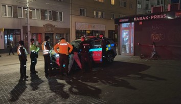 Mladík sa zabával pirátmi pri policajnej hliadke. Napokon u neho našli ešte niečo úplne iné