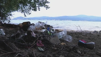 Samá špina a smeti. Na Zemplínskej šírave majú hlavu v smútku z nezodpovedných ľudí