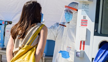 Kuriózny záver testovania na koronavírus. Úlomok výterovej tyčinky spadol žene do pľúc