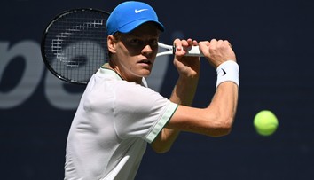 Dištanc za doping mu hrozil kvôli fyzioterapeutovi s trénerom. Svetová jednotka oboch poslala k vode