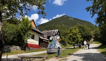 Slovenský klenot UNESCO čaká obnova. Na obnovu Vlkolínca chcú získať milióny eur