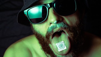 Vedci skúmajú terapeutické využitie LSD. Zatiaľ sa nevie, aké dávky sú bezpečné