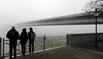 Koniec pracovného týždňa prinesie oblačné až zamračené počasie. Opäť platia výstrahy pred hmlami