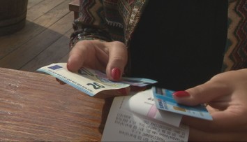 Podnikatelia majú na splnenie povinností k transakčnej dani posledné dni. Inak im hrozí mastná pokuta