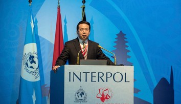 Francúzske úrady poskytli policajnú ochranu manželke exriaditeľa Interpolu