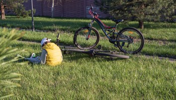 Tragický začiatok prázdnin. Chlapec (†13) spadol z bicykla, o dva dni náhle zomrel