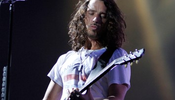 Už je známa príčina smrti rockového speváka Chrisa Cornella