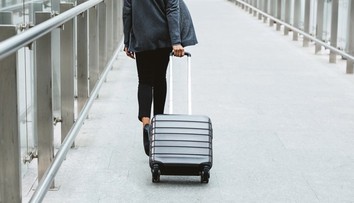 Brusel zakročil proti poplatkom za príručnú batožinu. Ceny leteniek sa však týmto krokom môžu zvýšiť