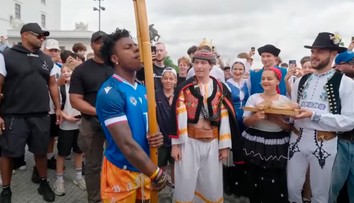 IShowSpeed na Bratislavskom hrade, vo výťahu aj na UFO. Streamer si užil halušky aj hru na fujare