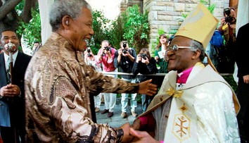 Zomrel emeritný arcibiskup Desmond Tutu