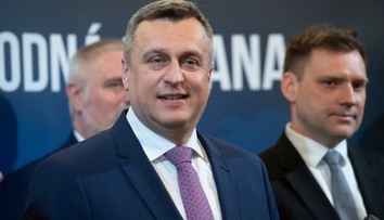 Najnovší prieskum: PS potvrdzuje druhé miesto, SNS stále rastie