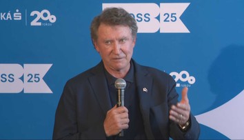 Wayne Gretzky navštívil Slovensko. Legendárny hokejista prezradil, ktorého Slováka by si vybral do tímu