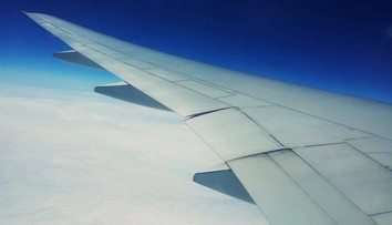 V Ottawe sa zrazili dve malé lietadlá, zahynul jeden človek