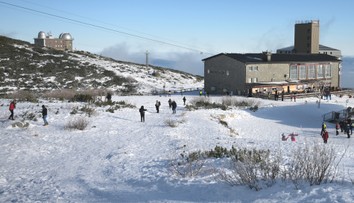 Potvrdené od slovenských meteorológov: Hovoria o 15 centimetroch snehu a orkáne, mieri k nám studený front