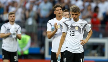 MS 2018 sa zapíšu do histórie. Traja obrovskí favoriti v prvom dueli nevyhrali