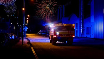 Hasiči mali na Silvestra kopu práce. Horeli domy, chaty, bytovky aj garáže