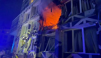 Rusko opäť útočilo na Kyjev. Zasiahlo aj zdravotnícke zariadenie