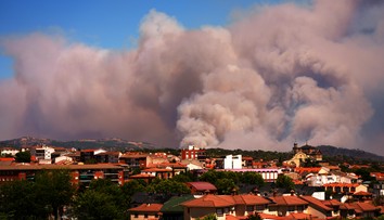 Nezastaviteľný živel. Francúzsko a Španielsko hlásia masové evakuácie