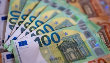Na každého Slováka pripadá dlh približne 16-tisíc eur. A ďalej rýchlo rastie