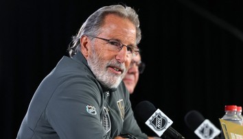 Po neúspešnom finále sa do funkcie nevráti. Tortorella skončil na lavičke Vegas
