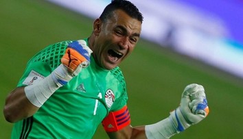 Výnimočný príbeh. Vychytal majstrov sveta, Drogba mu vzdal úctu, teraz je rekordérom