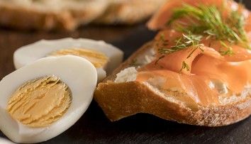 Posilňuje imunitný systém, kosti aj svaly a zlepšuje náladu. Čo jesť pre doplnenie dôležitého vitamínu