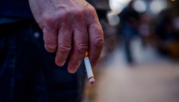 Mladí Briti si nebudú môcť kúpiť cigarety. Čo na takýto zákaz hovoria Slováci?