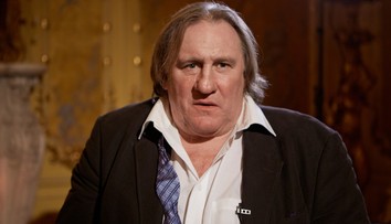 Polícia prehľadávala domy herca Gérarda Depardieua. Vyhýbal sa miliónovým daniam?