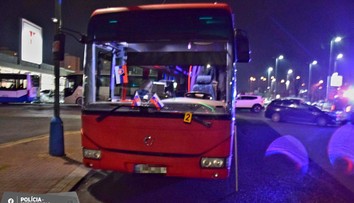 Tragická nehoda na severovýchode Slovenska: Žena zomrela po tom, ako ju zrazil autobus