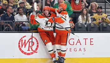 Nečakaný krok Philadelphie, mladému Švédovi ponúkla šialenú zmluvu. Anaheim musí reagovať